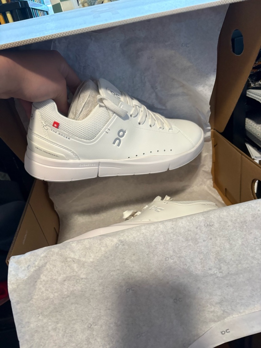 Brand new in box On Cloud THE ROGER Advantage size 8.5 women’s - Picture 3 of 10